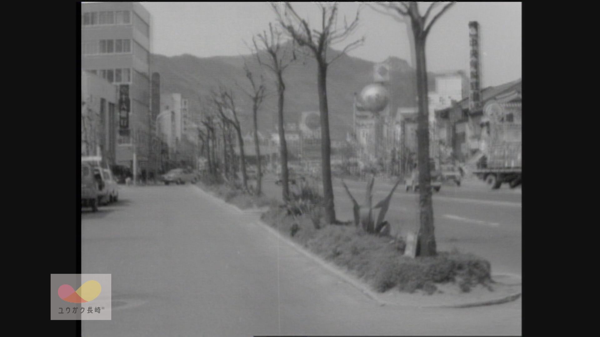 交通事故多発～佐世保市中心部「国道３５号」を行く！緑地帯が事故の一因に…　イメージ